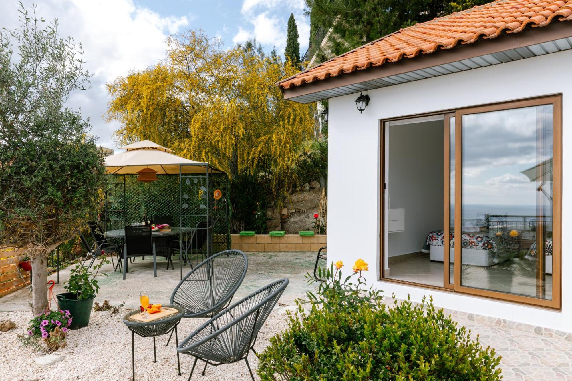 With Sea And Mountain Views, Private Pool, Garden, 3 Bedrooms In Tala *