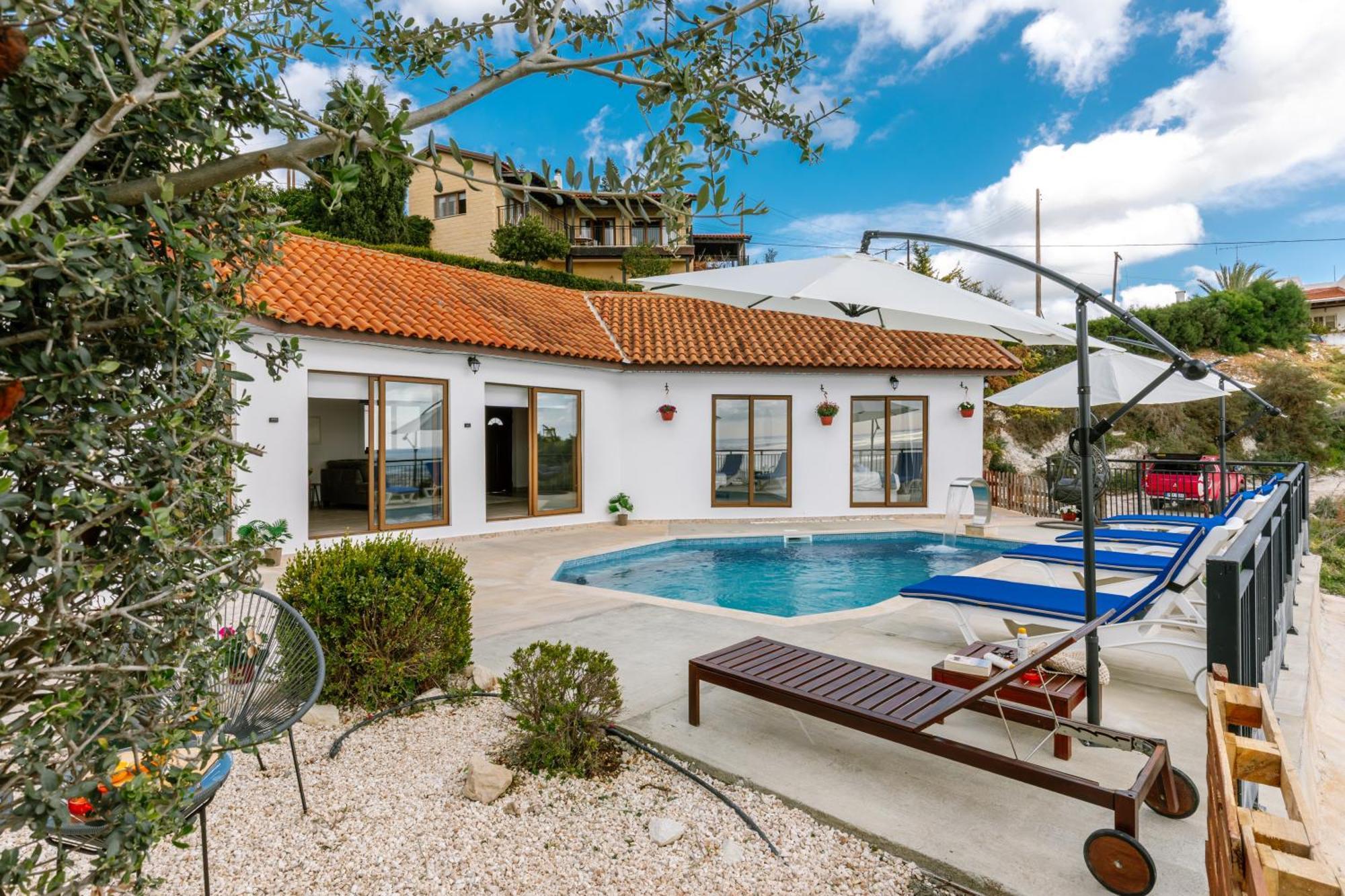 With Sea And Mountain Views, Private Pool, Garden, 3 Bedrooms In Tala Dom wakacyjny *