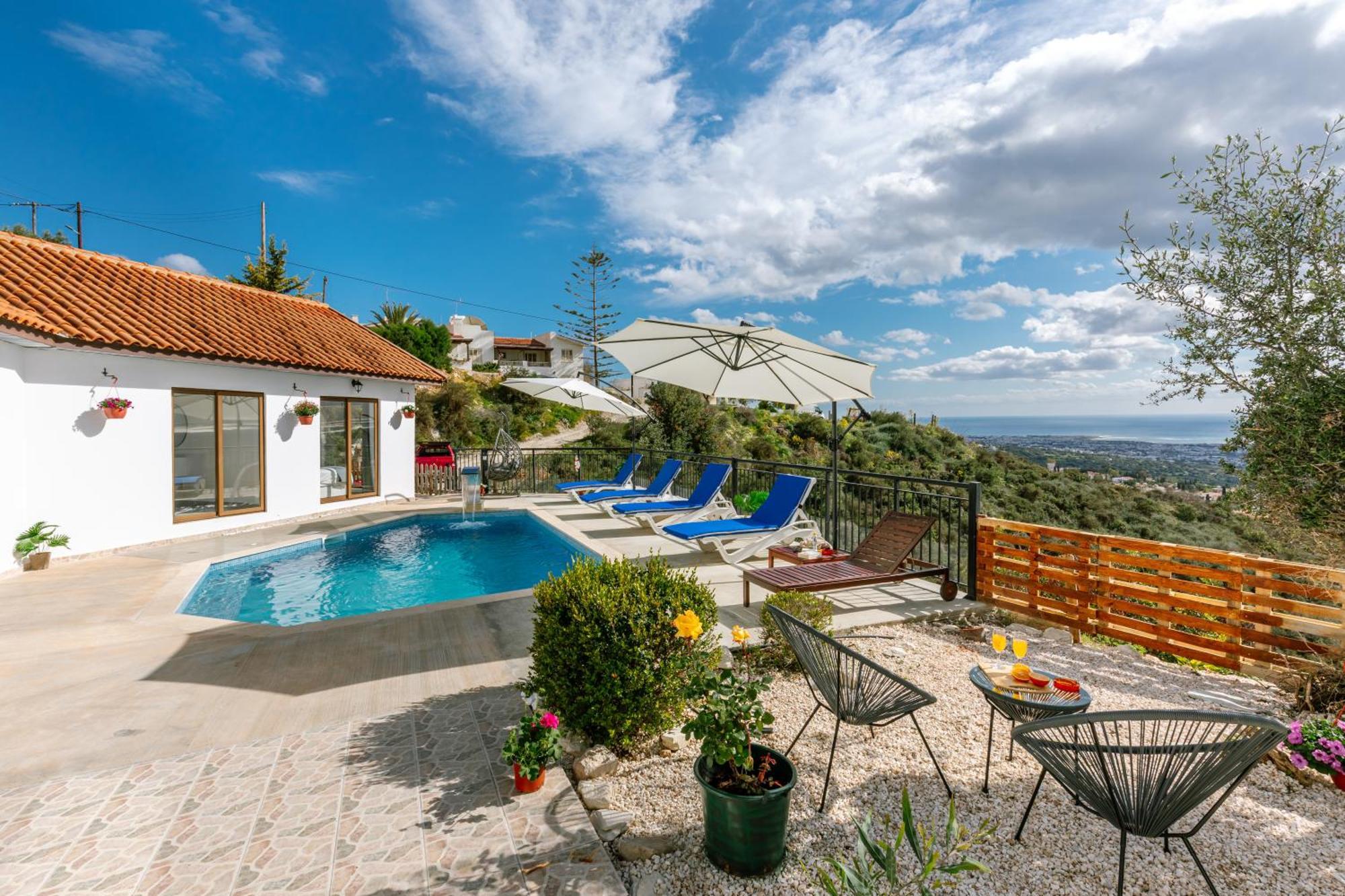 Ferienhaus With Sea And Mountain Views, Private Pool, Garden, 3 Bedrooms In Tala Paphos