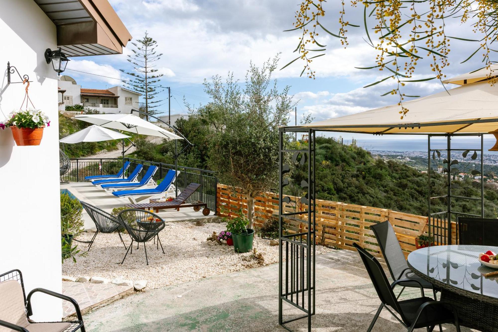 Dom wakacyjny With Sea And Mountain Views, Private Pool, Garden, 3 Bedrooms In Tala *