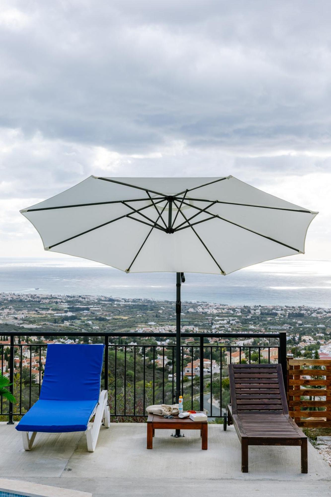 With Sea And Mountain Views, Private Pool, Garden, 3 Bedrooms In Tala Ferienhaus