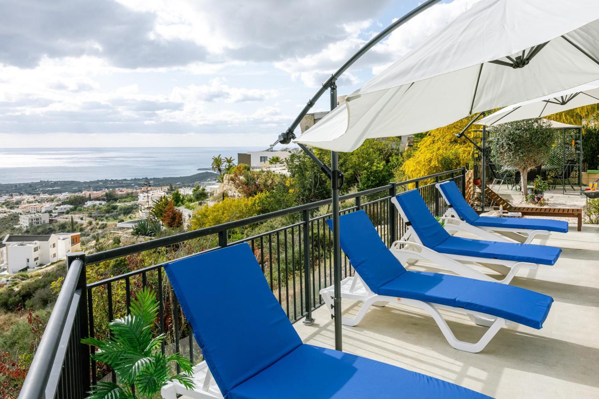 With Sea And Mountain Views, Private Pool, Garden, 3 Bedrooms In Tala Paphos