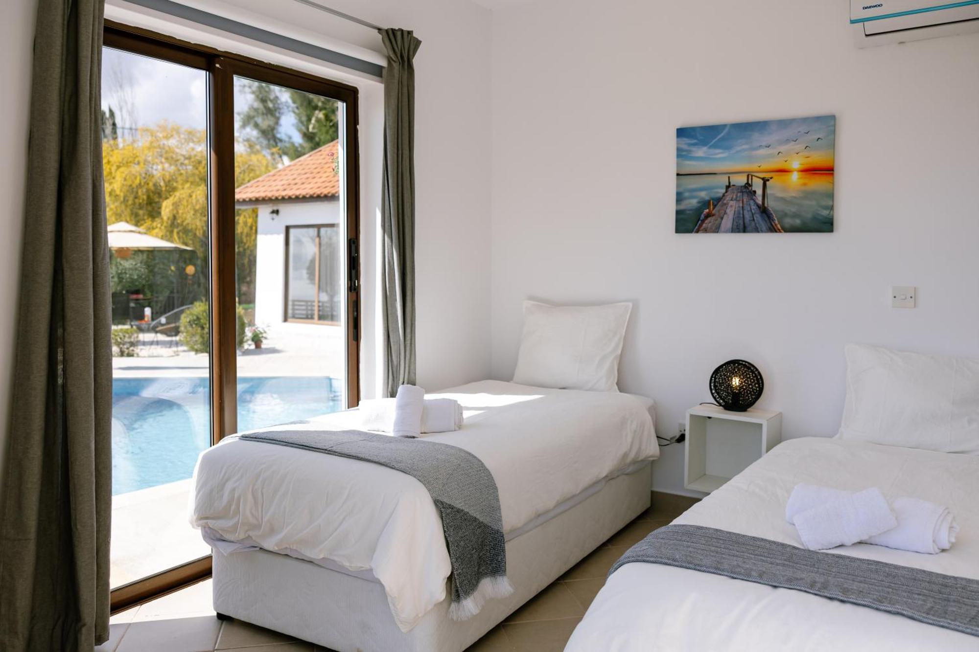 Dom wakacyjny With Sea And Mountain Views, Private Pool, Garden, 3 Bedrooms In Tala *